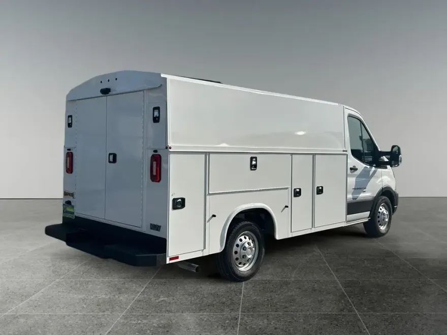 2025 Ford Transit photo 1