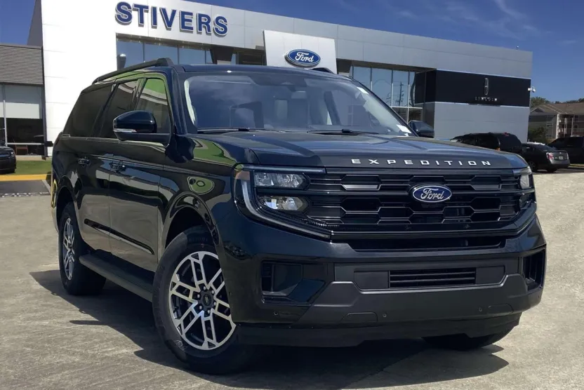 2025 Ford Expedition MAX photo 1