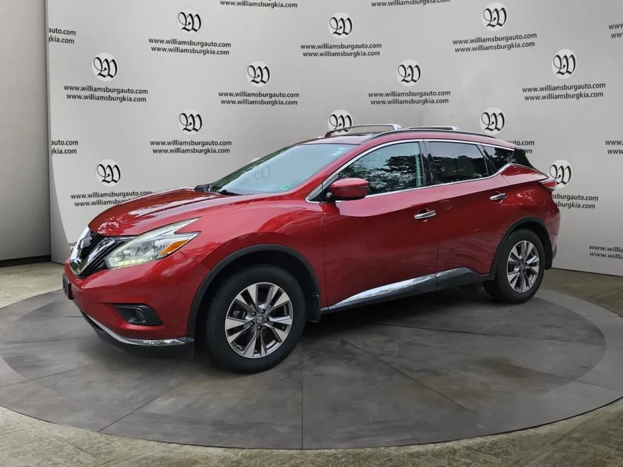 2016 Nissan Murano SV photo 1