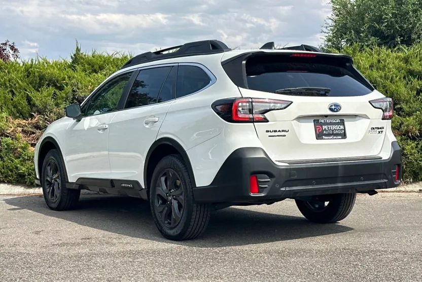 2022 Subaru Outback Onyx Edition XT photo 1