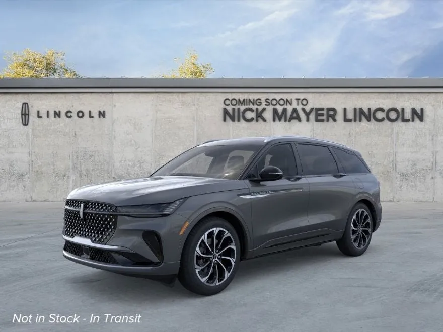 2025 Lincoln Nautilus Reserve photo 1