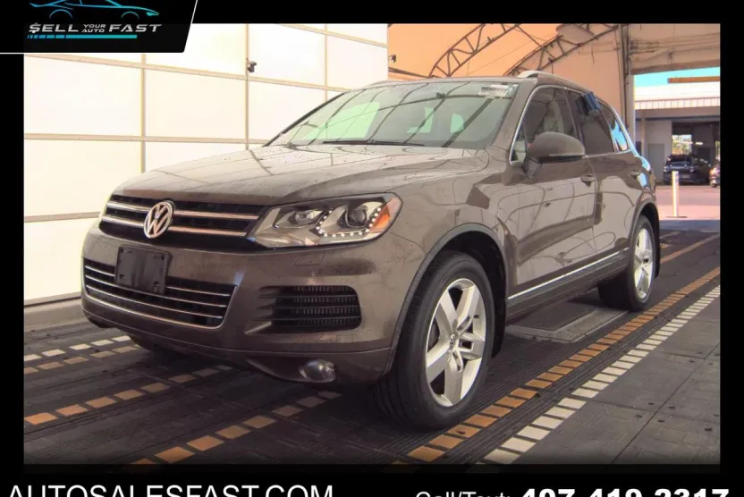 2013 Volkswagen Touareg TDI photo 1