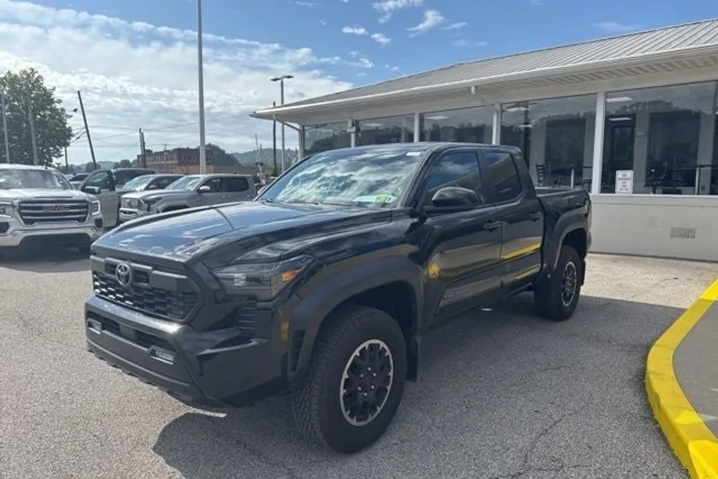 2024 Toyota Tacoma TRD Off-Road photo 1