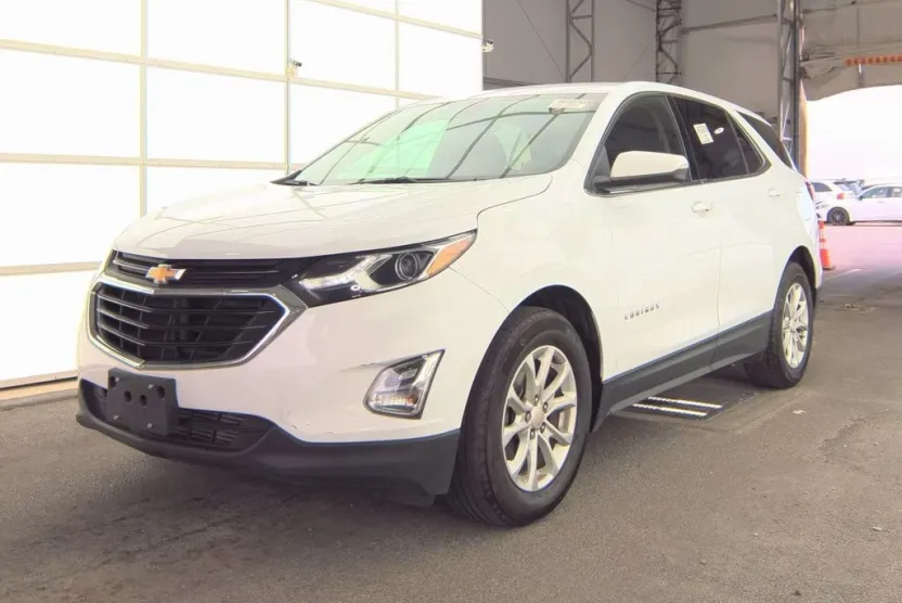2019 Chevrolet Equinox LT photo 1