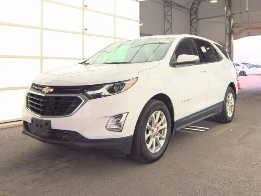 2019 Chevrolet Equinox LT photo 1