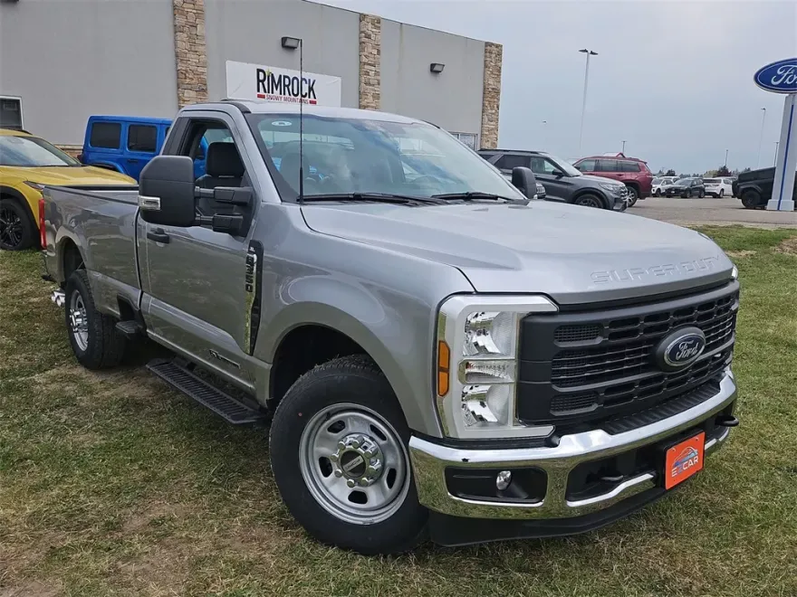 2024 Ford F-350 photo 1
