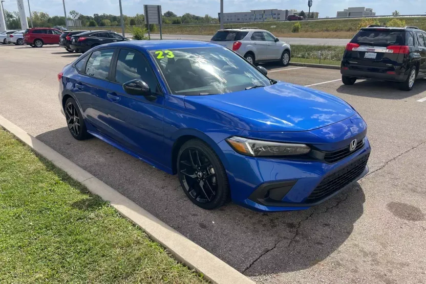 2023 Honda Civic Sport photo 1