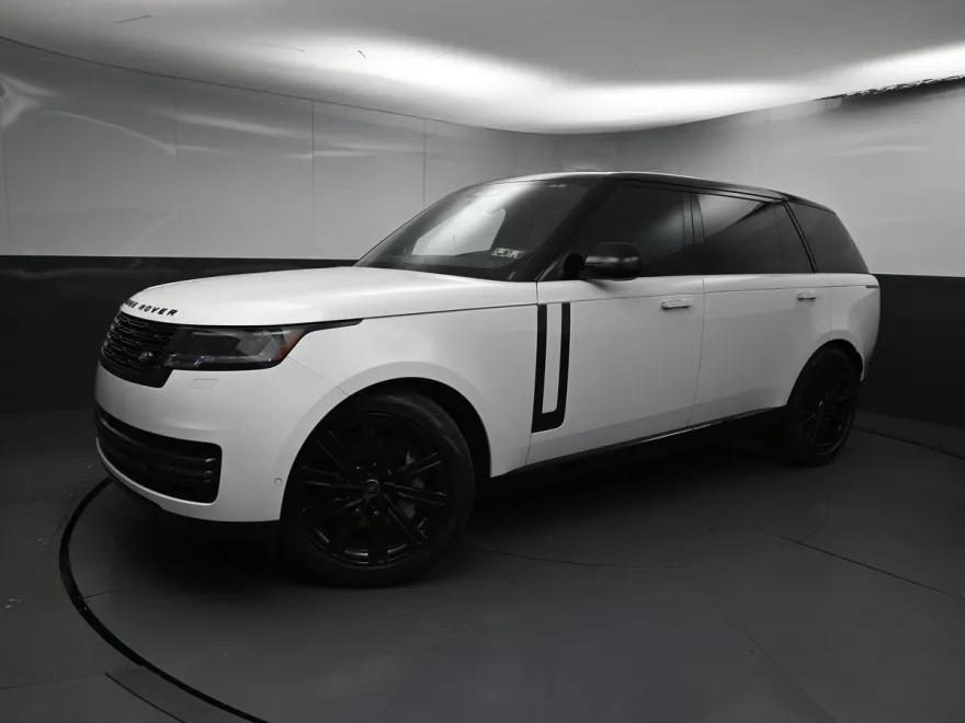 2025 Land Rover Range Rover SE photo 1