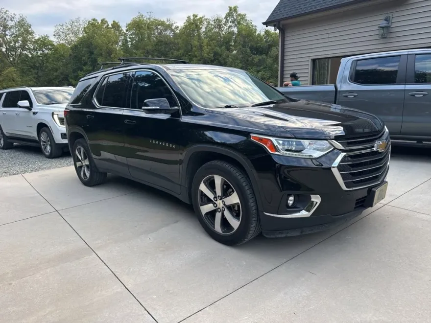 2019 Chevrolet Traverse 3LT photo 1