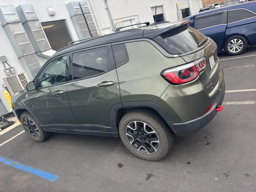 2020 Jeep Compass Trailhawk photo 1