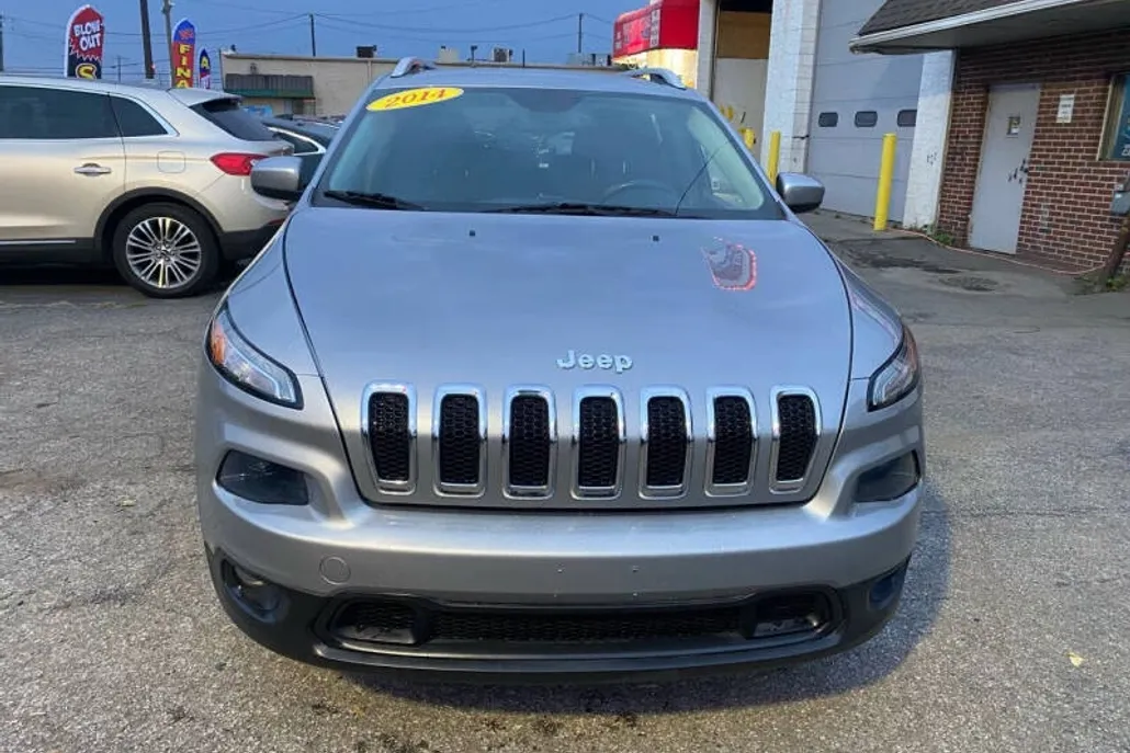2014 Jeep Cherokee Latitude photo 1