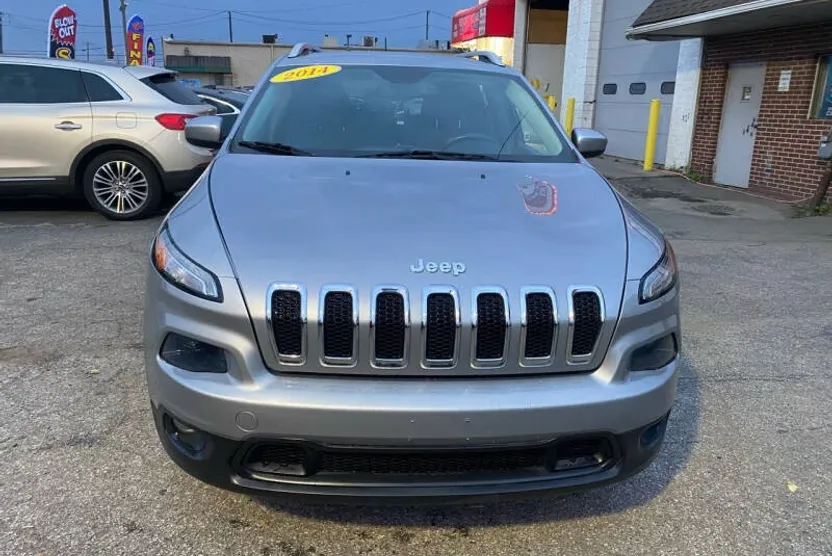 2014 Jeep Cherokee Latitude photo 1