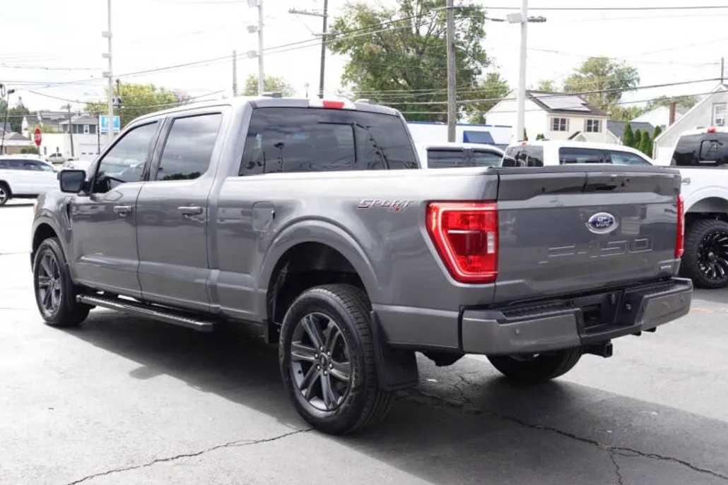 2023 Ford F-150 XLT photo 1