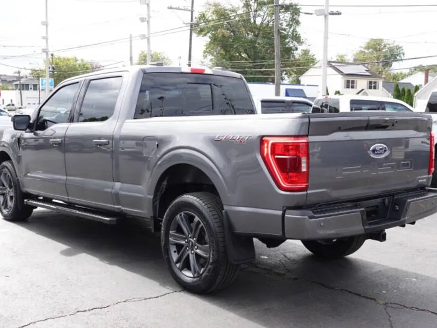 2023 Ford F-150 XLT photo 1