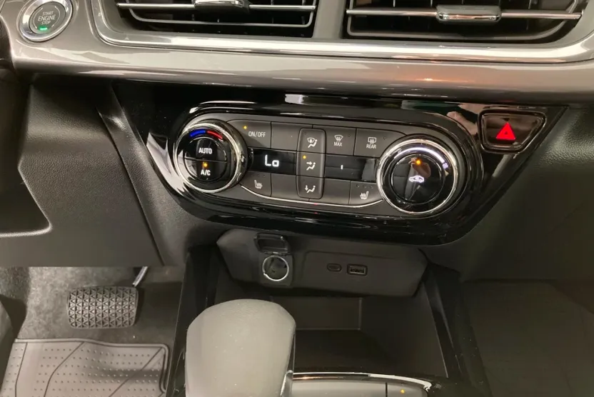 2025 Chevrolet Trax ACTIV photo 1