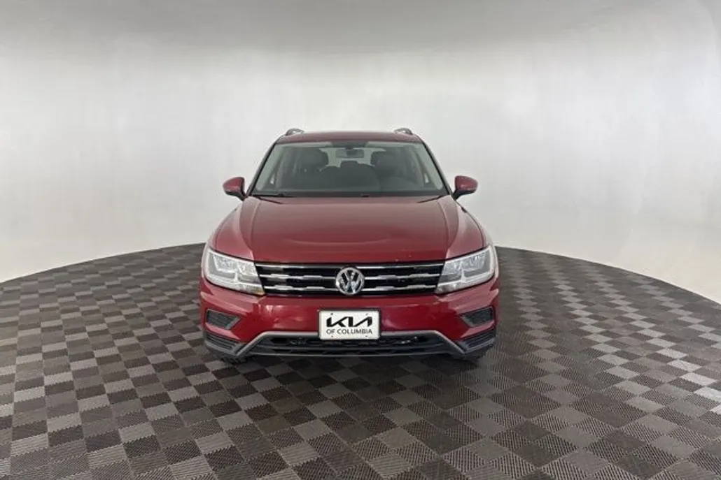 2019 Volkswagen Tiguan SE photo 1
