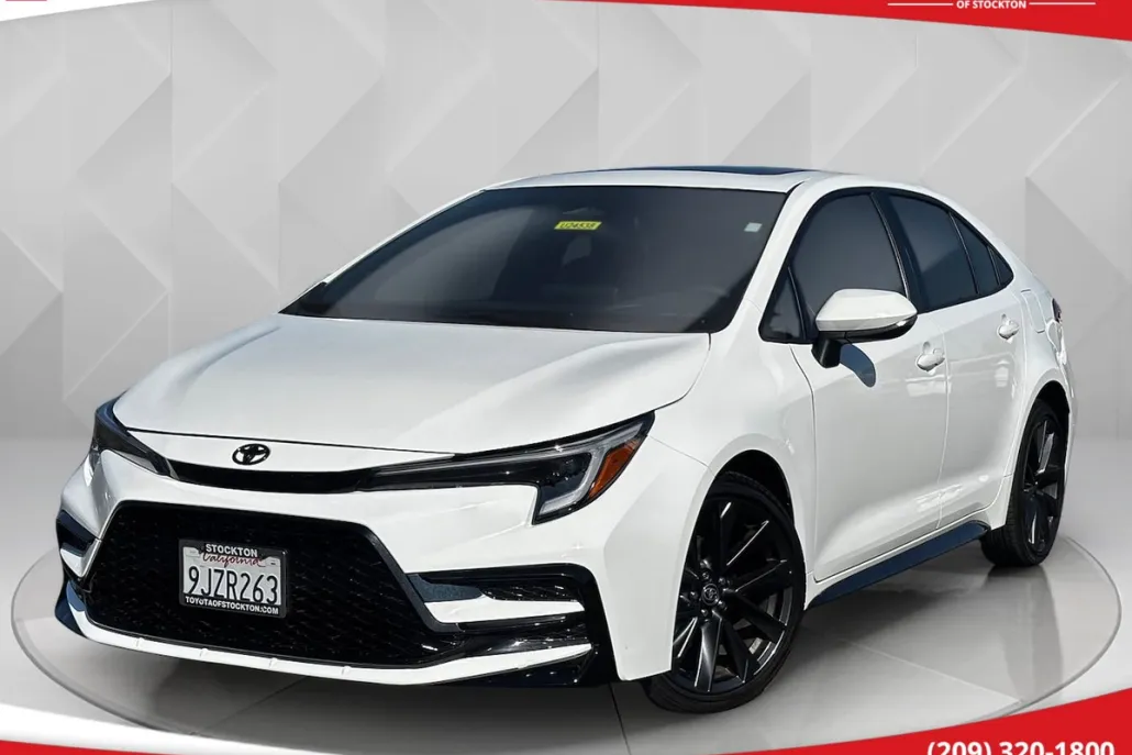 2024 Toyota Corolla SE Premium photo 1