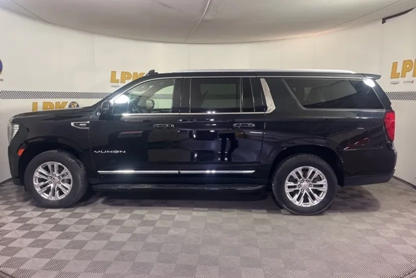 2021 Gmc Yukon XL SLT photo 1