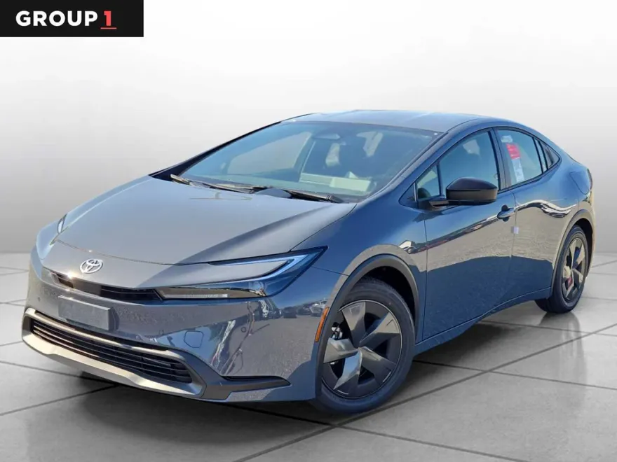 2026 Toyota Prius LE photo 1