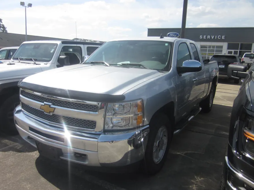 2012 Chevrolet Silverado 1500 LT photo 1