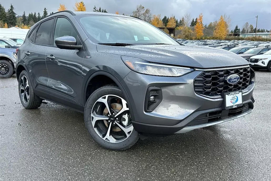2025 Ford Escape ST-Line Select photo 1