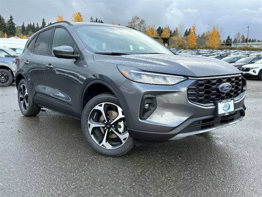 2025 Ford Escape ST-Line Select photo 1