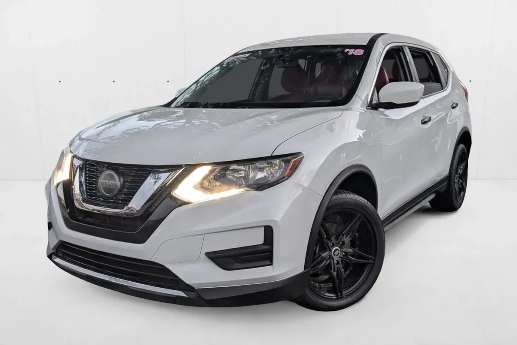 2018 Nissan Rogue S photo 1