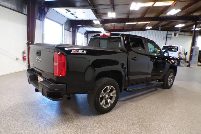 2016 Chevrolet Colorado Z71 photo 1