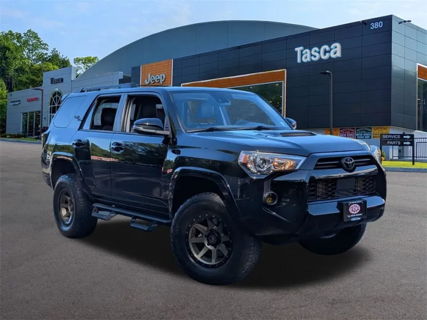 2022 Toyota 4Runner TRD Off-Road Premium photo 1