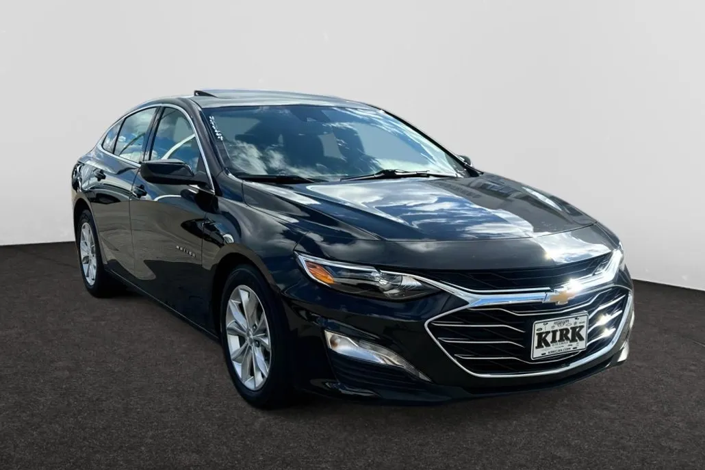 2024 Chevrolet Malibu 1LT photo 1