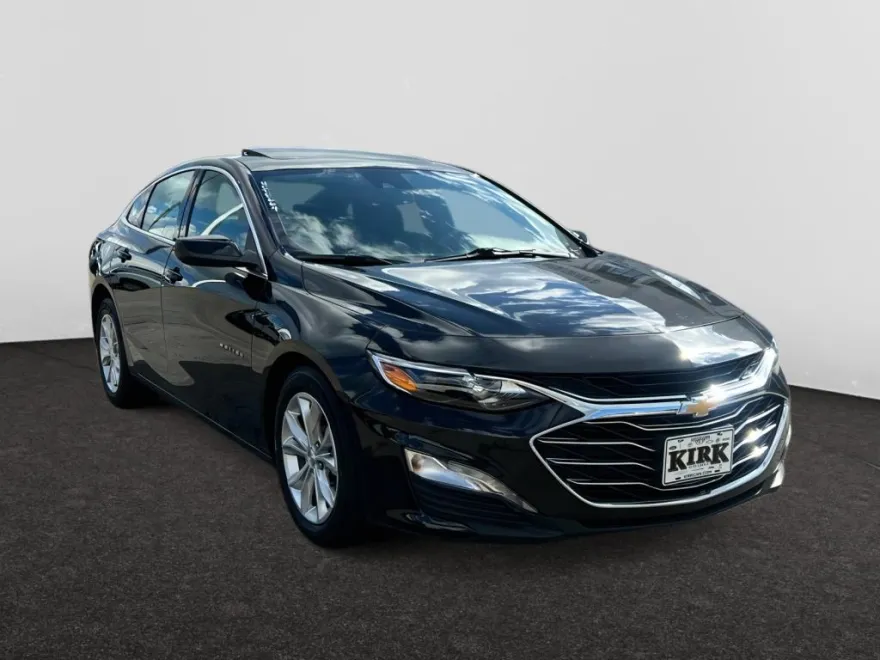 2024 Chevrolet Malibu 1LT photo 1
