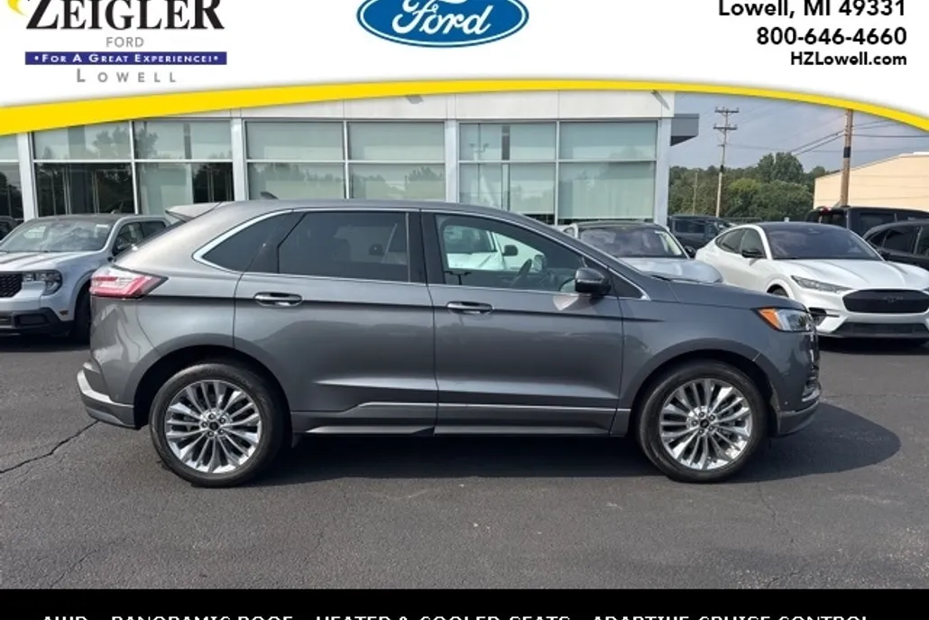 2022 Ford Edge Titanium photo 1