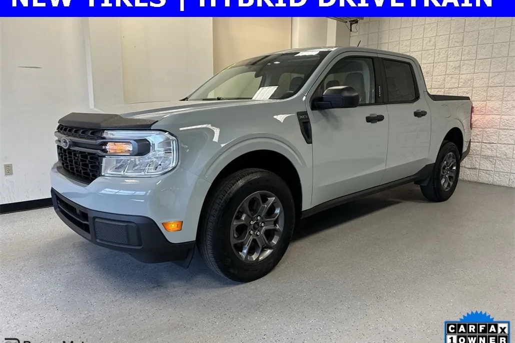 2023 Ford Maverick XLT photo 1
