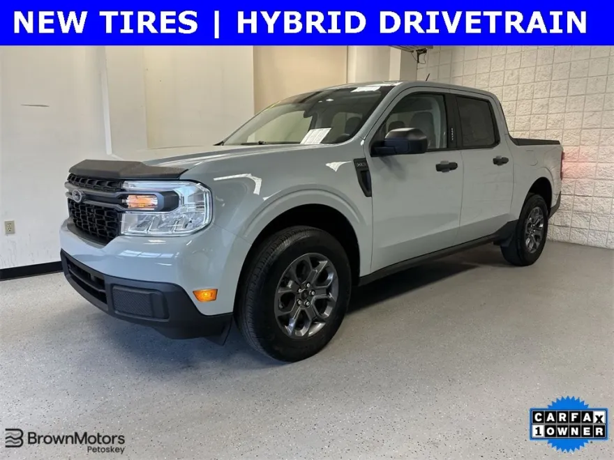 2023 Ford Maverick XLT photo 1