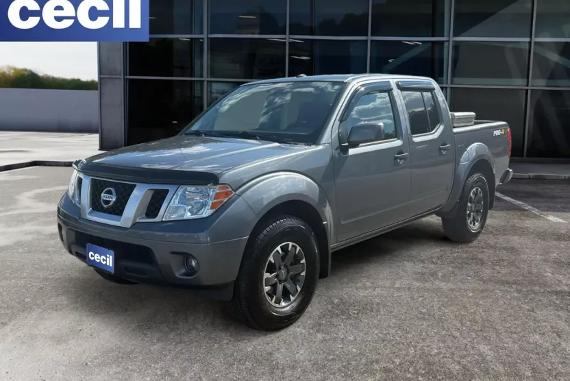2018 Nissan Frontier PRO-4X photo 1