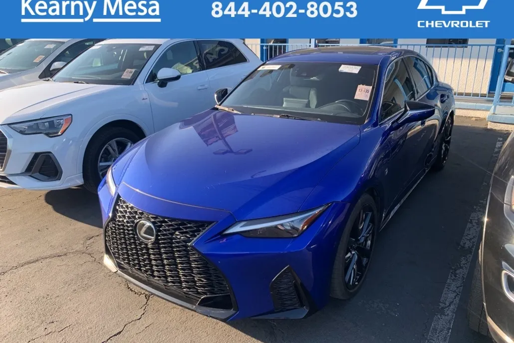 2022 Lexus IS 350 F SPORT photo 1