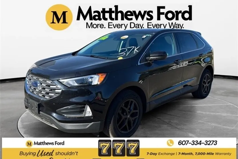 2022 Ford Edge SEL photo 1