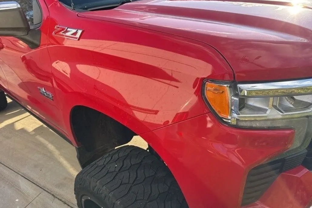 2023 Chevrolet Silverado 1500 LT photo 1