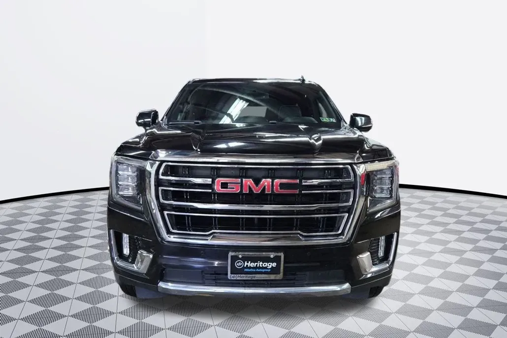2023 Gmc Yukon SLT photo 1