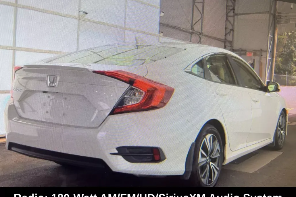 2018 Honda Civic EX-T photo 1