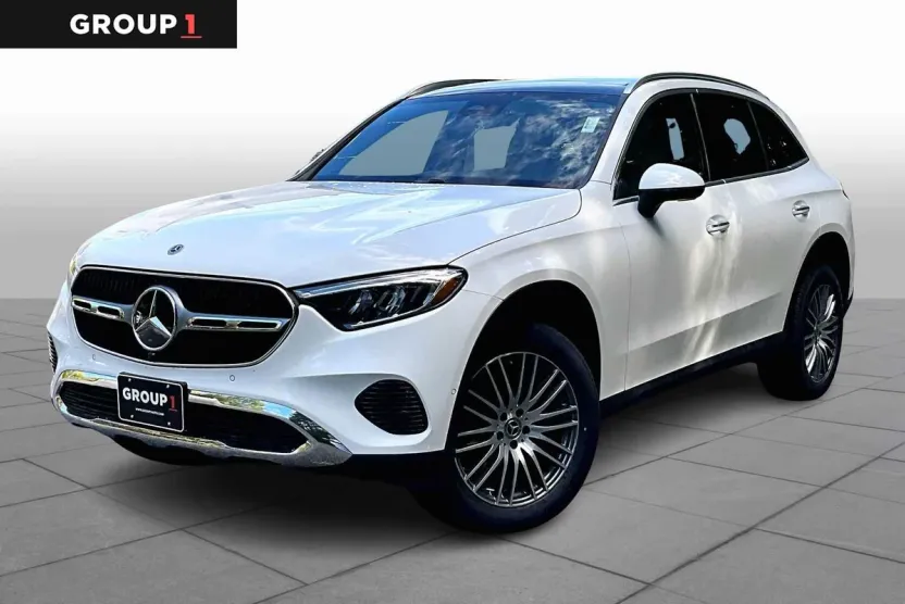 2026 Mercedes Benz GLC 300 4MATIC photo 1