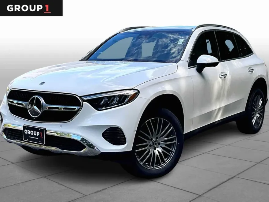 2026 Mercedes Benz GLC 300 4MATIC photo 1