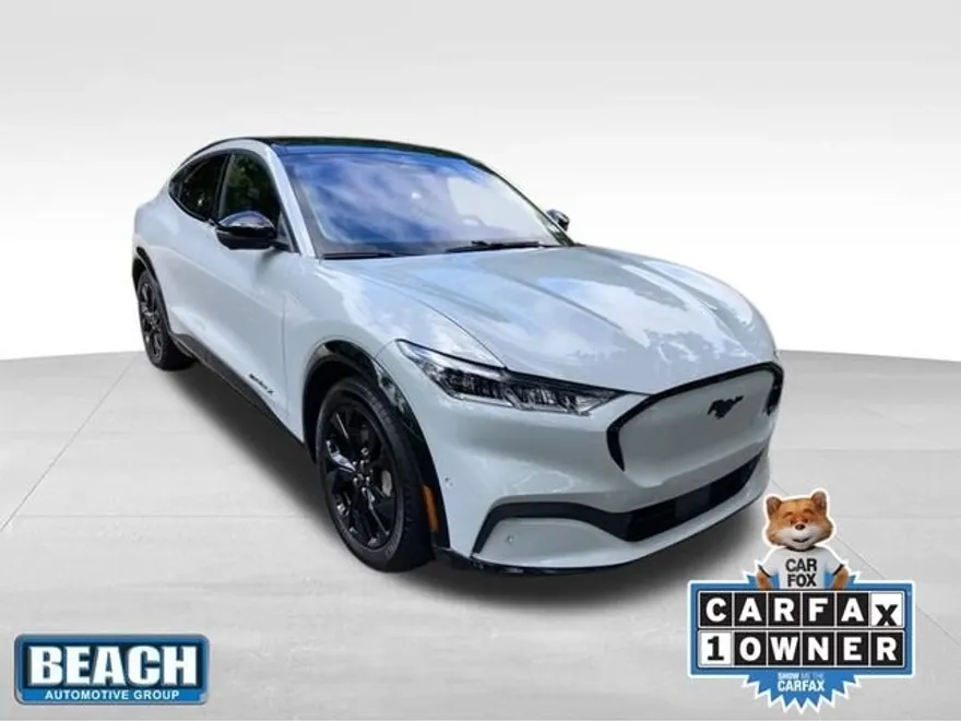 2023 Ford Mustang Mach-E Premium photo 1