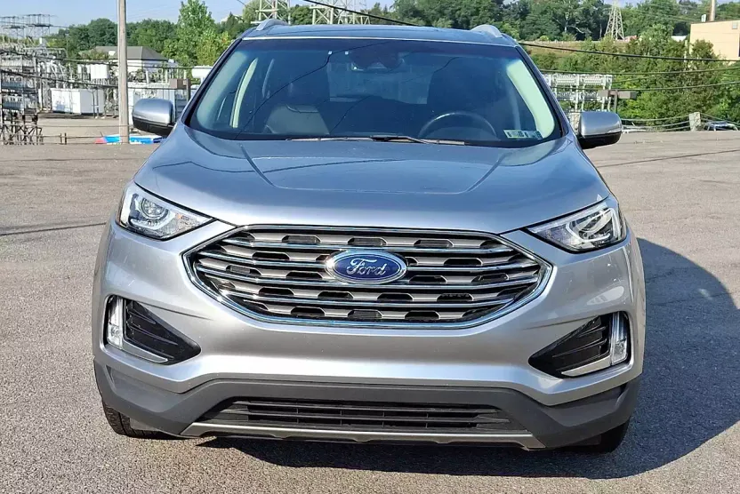 2020 Ford Edge SEL photo 1