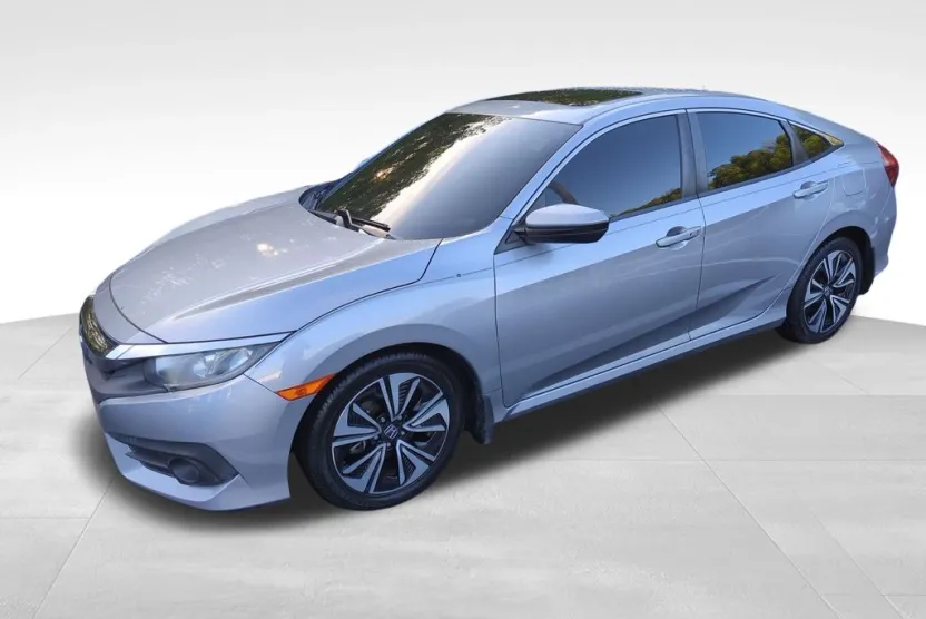 2017 Honda Civic EX-T photo 1