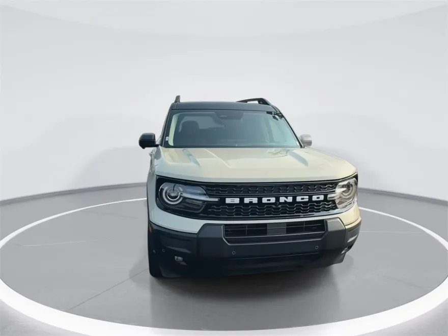 2025 Ford Bronco Sport Outer Banks photo 1