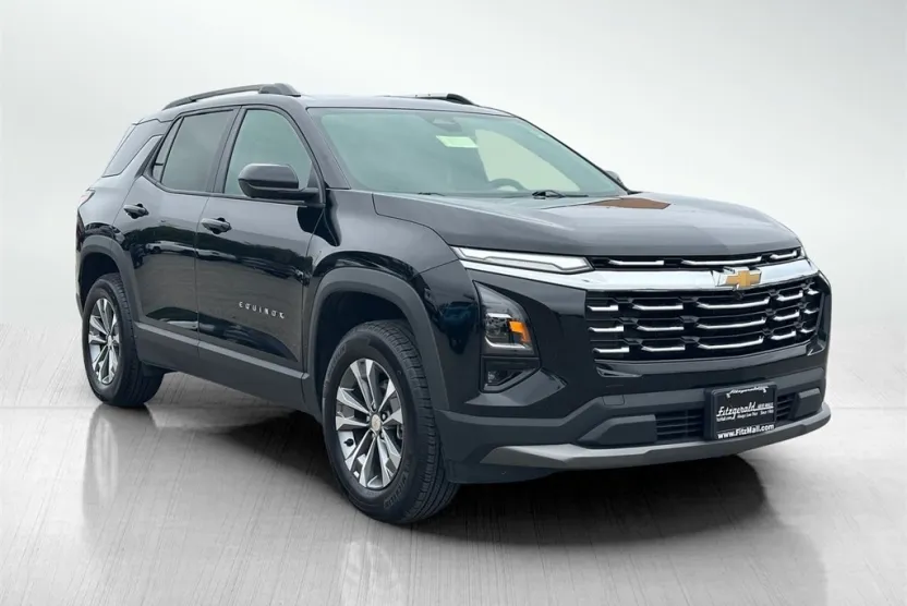 2025 Chevrolet Equinox LT photo 1
