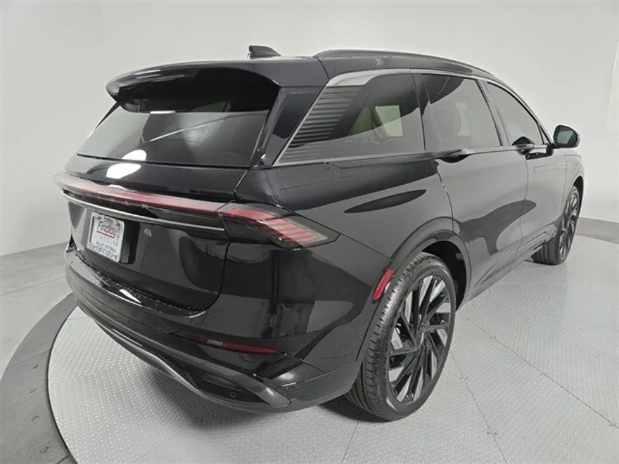 2026 Lincoln Nautilus Black Label photo 1