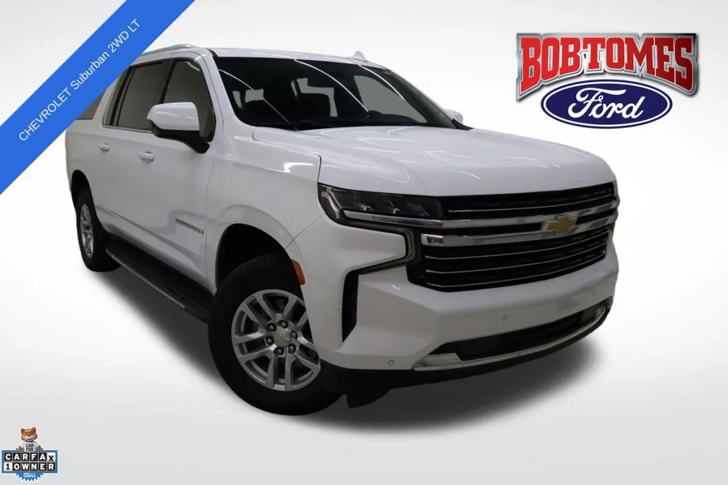2024 Chevrolet Suburban LT photo 1