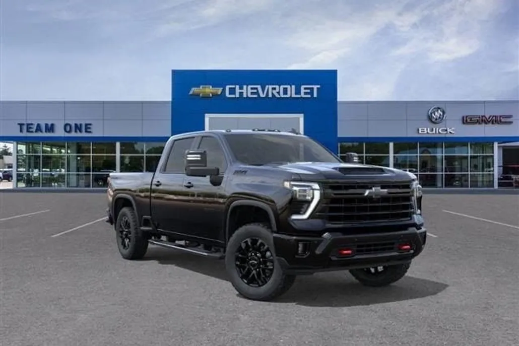 2026 Chevrolet Silverado 2500HD LT photo 1